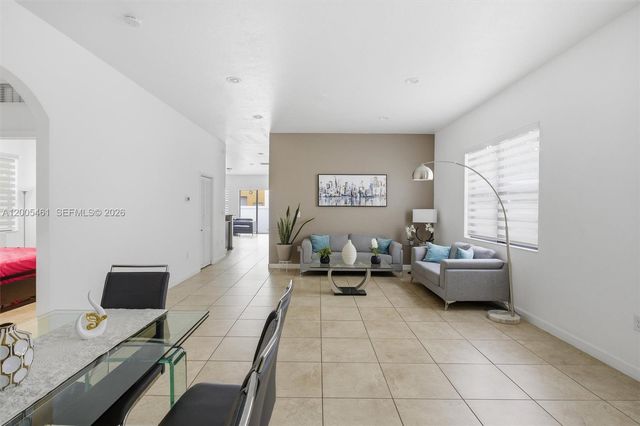 3518 W 86th Ter, Hialeah, FL 33018