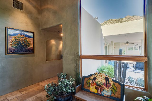 22 Tierra Monte Street NE, Albuquerque, NM 87122