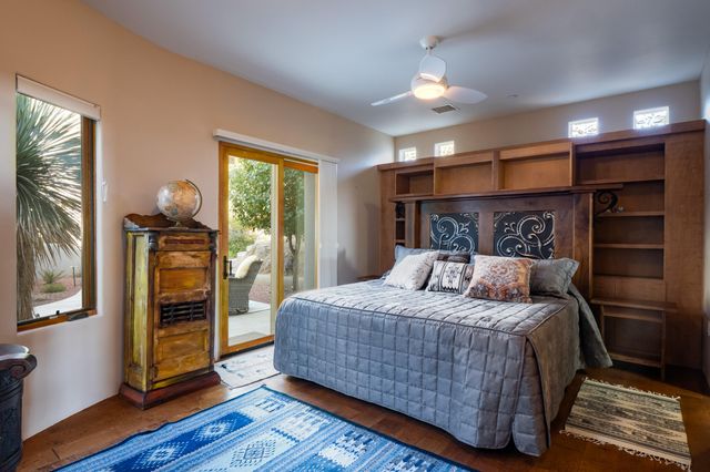 22 Tierra Monte Street NE, Albuquerque, NM 87122