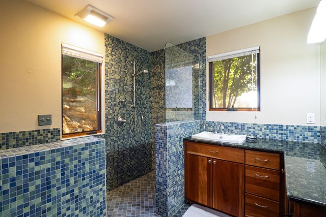 22 Tierra Monte Street NE, Albuquerque, NM 87122