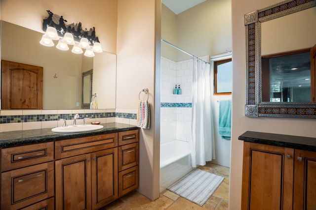 22 Tierra Monte Street NE, Albuquerque, NM 87122