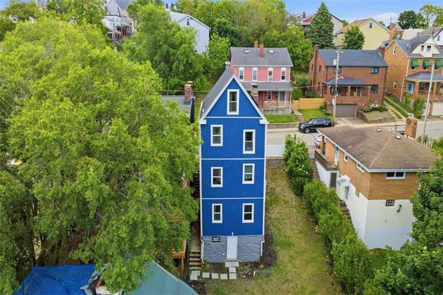 504 Natchez St, Mt Washington, PA 15211