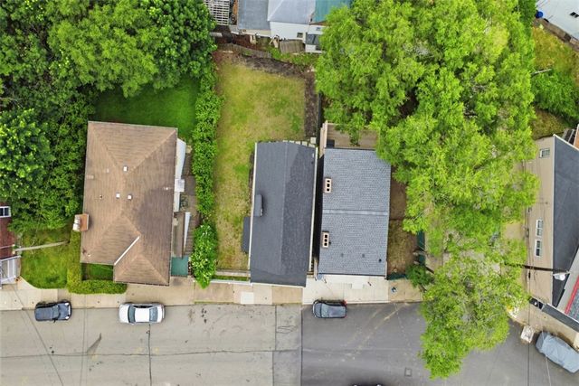 504 Natchez St, Mt Washington, PA 15211
