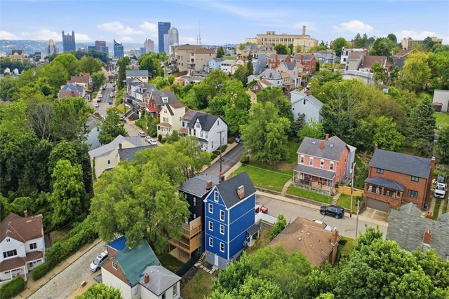 504 Natchez St, Mt Washington, PA 15211