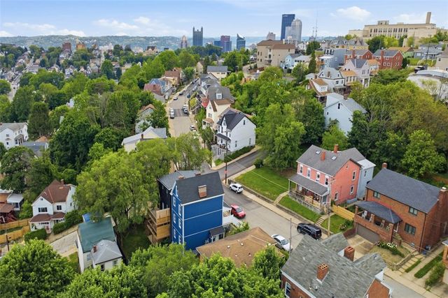 504 Natchez St, Mt Washington, PA 15211