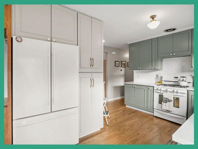 4617 School Road, Madison, WI 53704