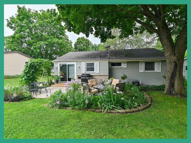 4617 School Road, Madison, WI 53704