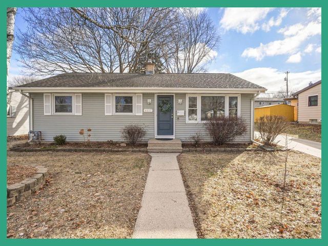 4617 School Road, Madison, WI 53704