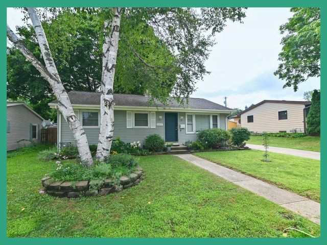 4617 School Road, Madison, WI 53704