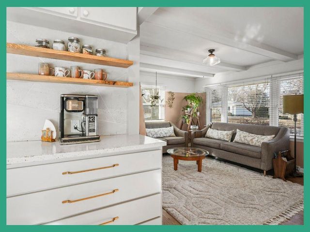 4617 School Road, Madison, WI 53704