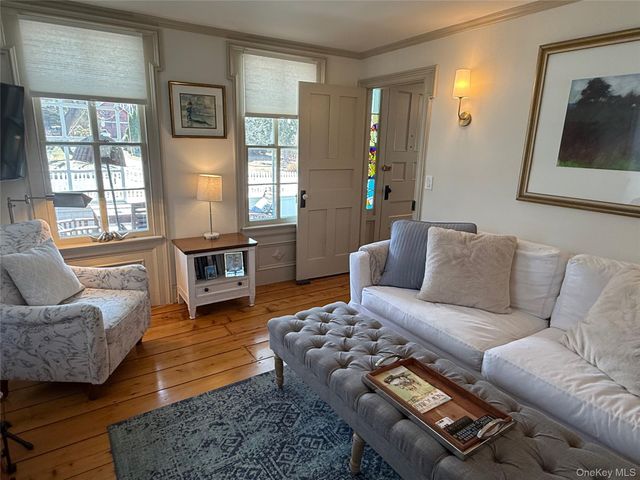 205 Christian Avenue, Stony Brook, NY 11790