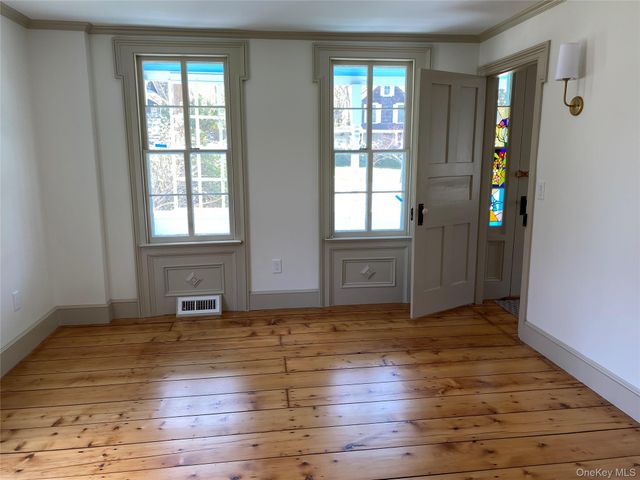205 Christian Avenue, Stony Brook, NY 11790