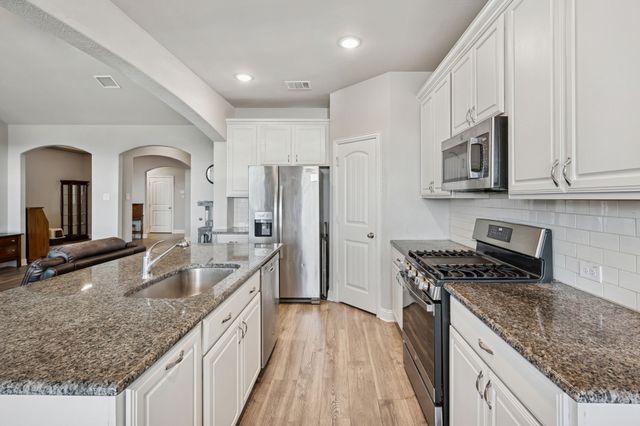 1 Covey Lane, Sanger, TX 76266