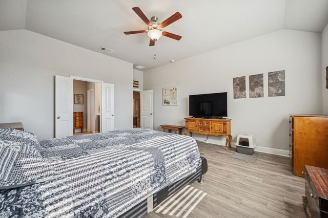 1 Covey Lane, Sanger, TX 76266