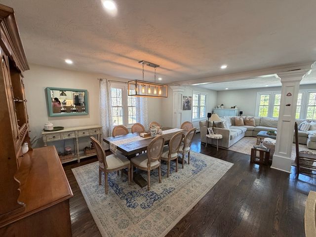 485 Hartford Ave, Uxbridge, MA 01569