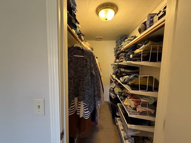 485 Hartford Ave, Uxbridge, MA 01569