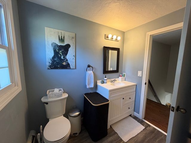 485 Hartford Ave, Uxbridge, MA 01569