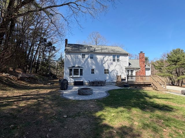 485 Hartford Ave, Uxbridge, MA 01569
