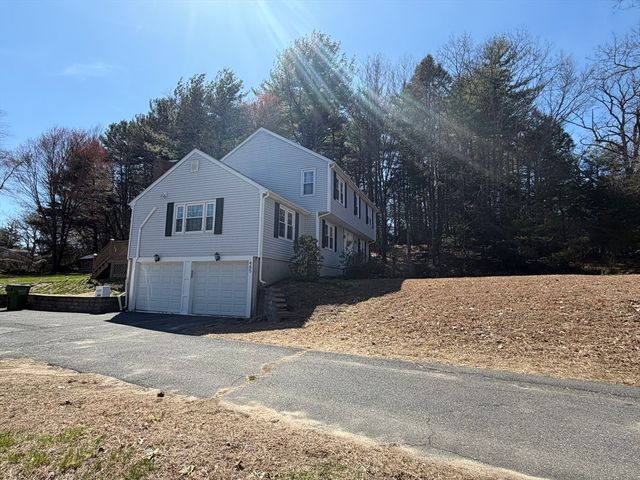 485 Hartford Ave, Uxbridge, MA 01569