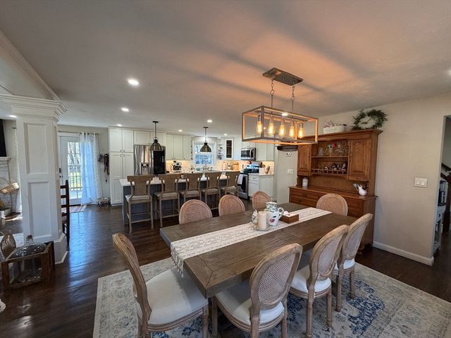 485 Hartford Ave, Uxbridge, MA 01569