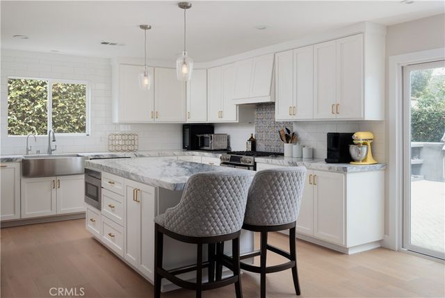 1582 Ponderosa Street, Costa Mesa, CA 92626