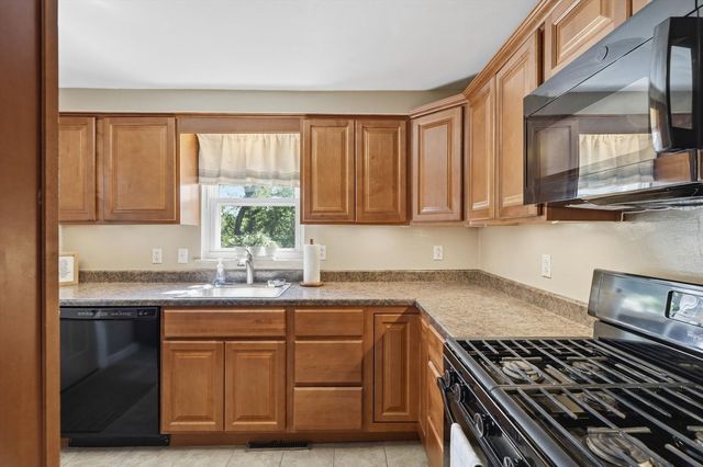 280 Barclay AVENUE, Forest Hills Boro, PA 15221