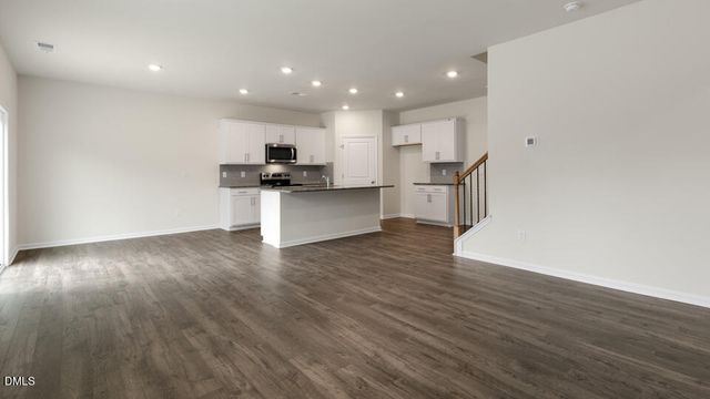 1453 Carisbrooke Drive, Mebane, NC 27302