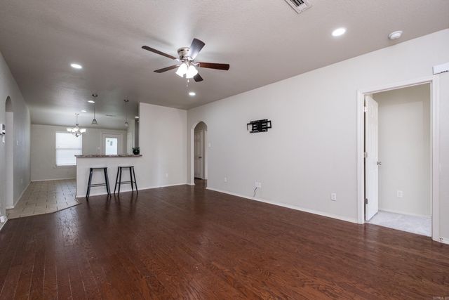 5708 Little Elm Ln Lane, Sherwood, AR 72117