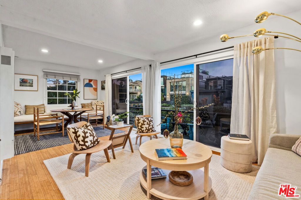 225 Carroll Canal, Los Angeles, CA 90291 — photo 2