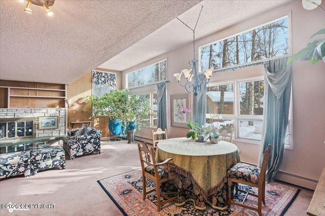 7714 Hennings Way, Anchorage, AK 99504