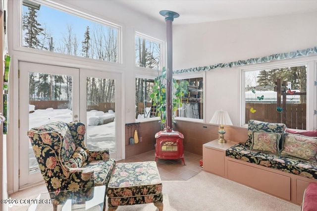 7714 Hennings Way, Anchorage, AK 99504