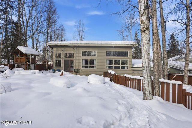 7714 Hennings Way, Anchorage, AK 99504