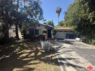 10862 Fruitland Drive, Studio City, CA 91604