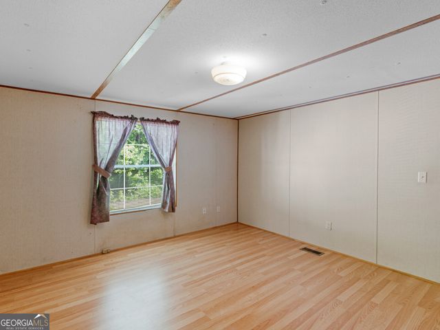 245 Brooks Road, Jackson, GA 30233