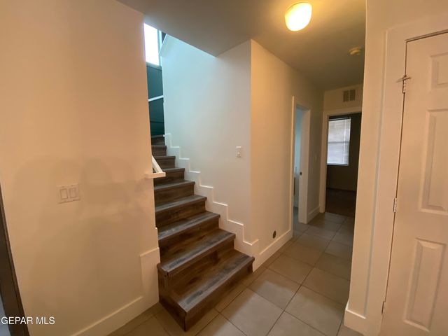 3604 KELTNER Avenue B, El Paso, TX 79904