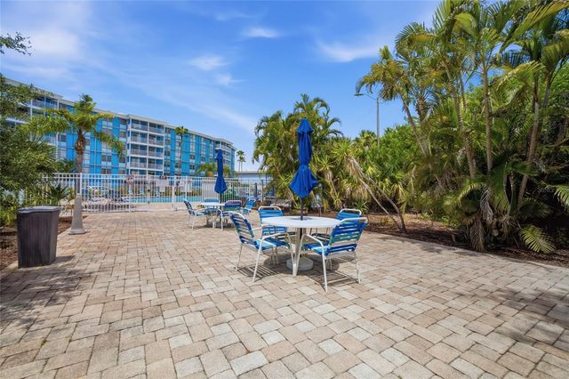 3315 58TH AVENUE S 103, St Petersburg, FL 33712