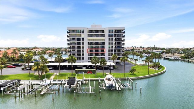 1651 SAND KEY ESTATES COURT 31, Clearwater, FL 33767