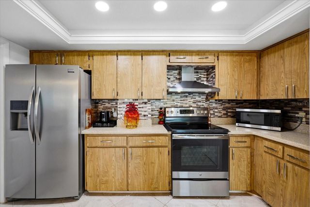 1651 SAND KEY ESTATES COURT 31, Clearwater, FL 33767