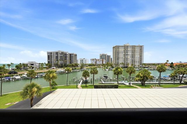 1651 SAND KEY ESTATES COURT 31, Clearwater, FL 33767
