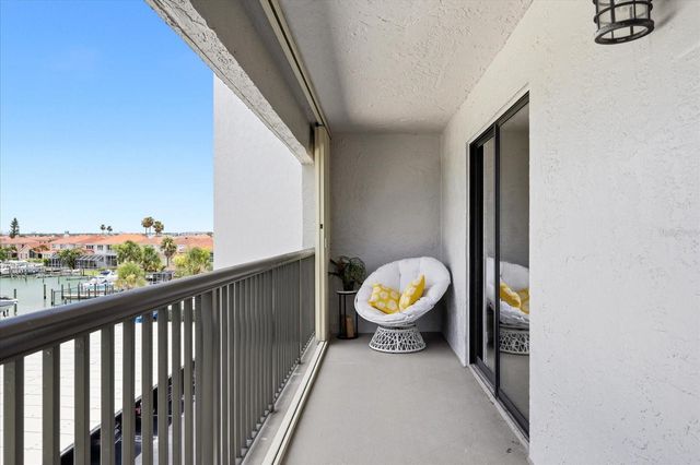 1651 SAND KEY ESTATES COURT 31, Clearwater, FL 33767