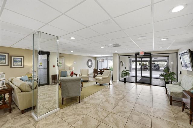 1651 SAND KEY ESTATES COURT 31, Clearwater, FL 33767