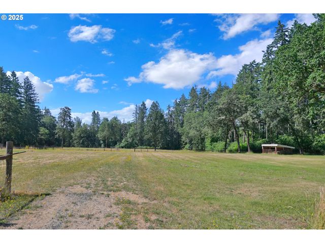 88800 WINTER Ln, Veneta, OR 97487