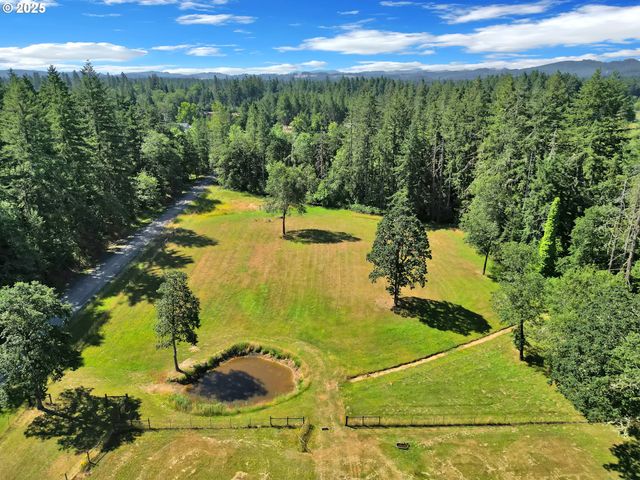 88800 WINTER Ln, Veneta, OR 97487