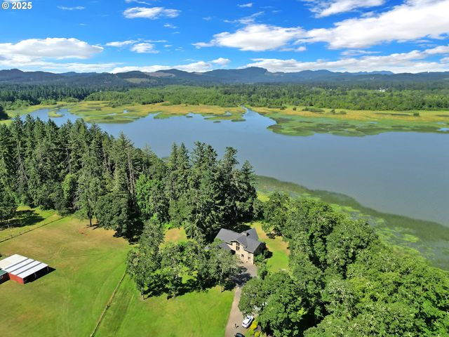 88800 WINTER Ln, Veneta, OR 97487