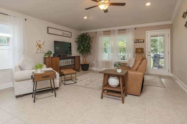 25 Rivertown Road, Palm Coast, FL 32137