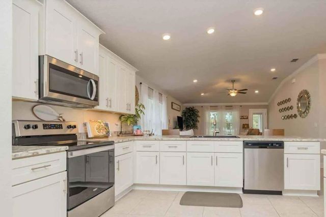 25 Rivertown Road, Palm Coast, FL 32137