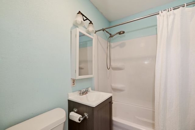 1838 N Green, Wichita, KS 67214
