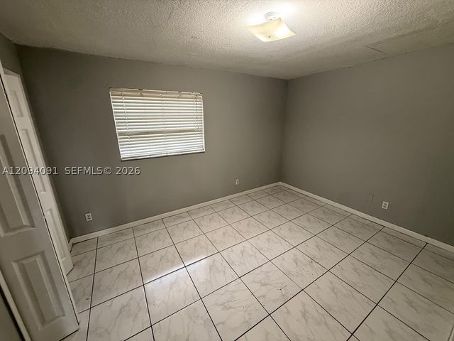 633 W 68th St 633, Hialeah, FL 33014