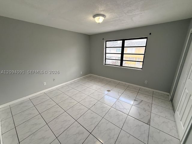 633 W 68th St 633, Hialeah, FL 33014
