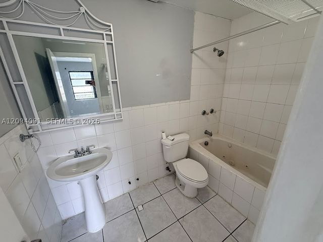 633 W 68th St 633, Hialeah, FL 33014
